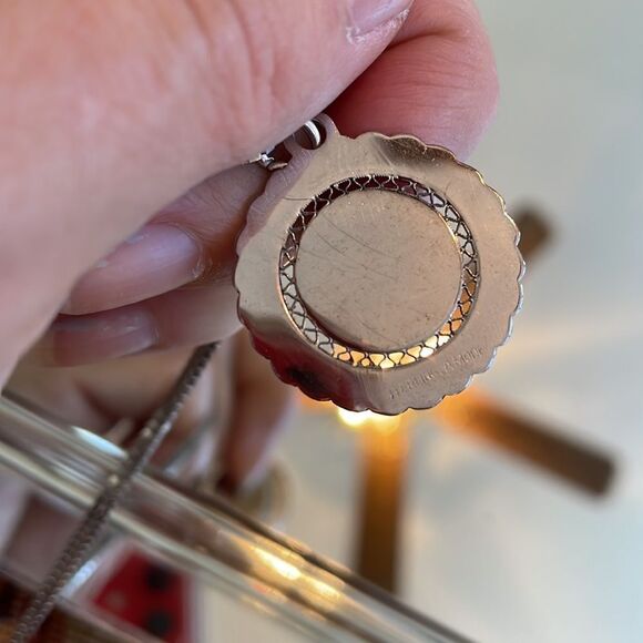 Vtg La Mode sterling silver round pendant on box chain - Picture 4 of 8